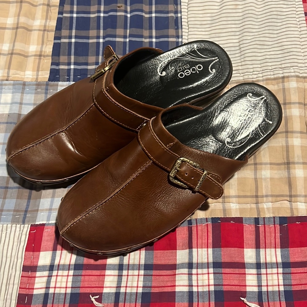 Abeo bio brown clogs